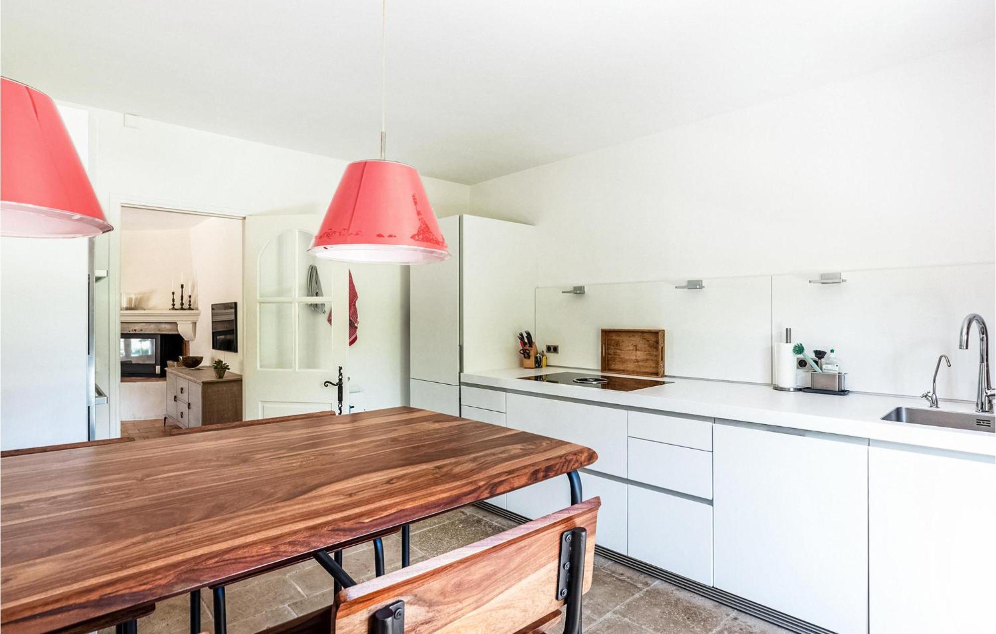 6 Bedroom Pet Friendly Home In Carces Bagian luar foto