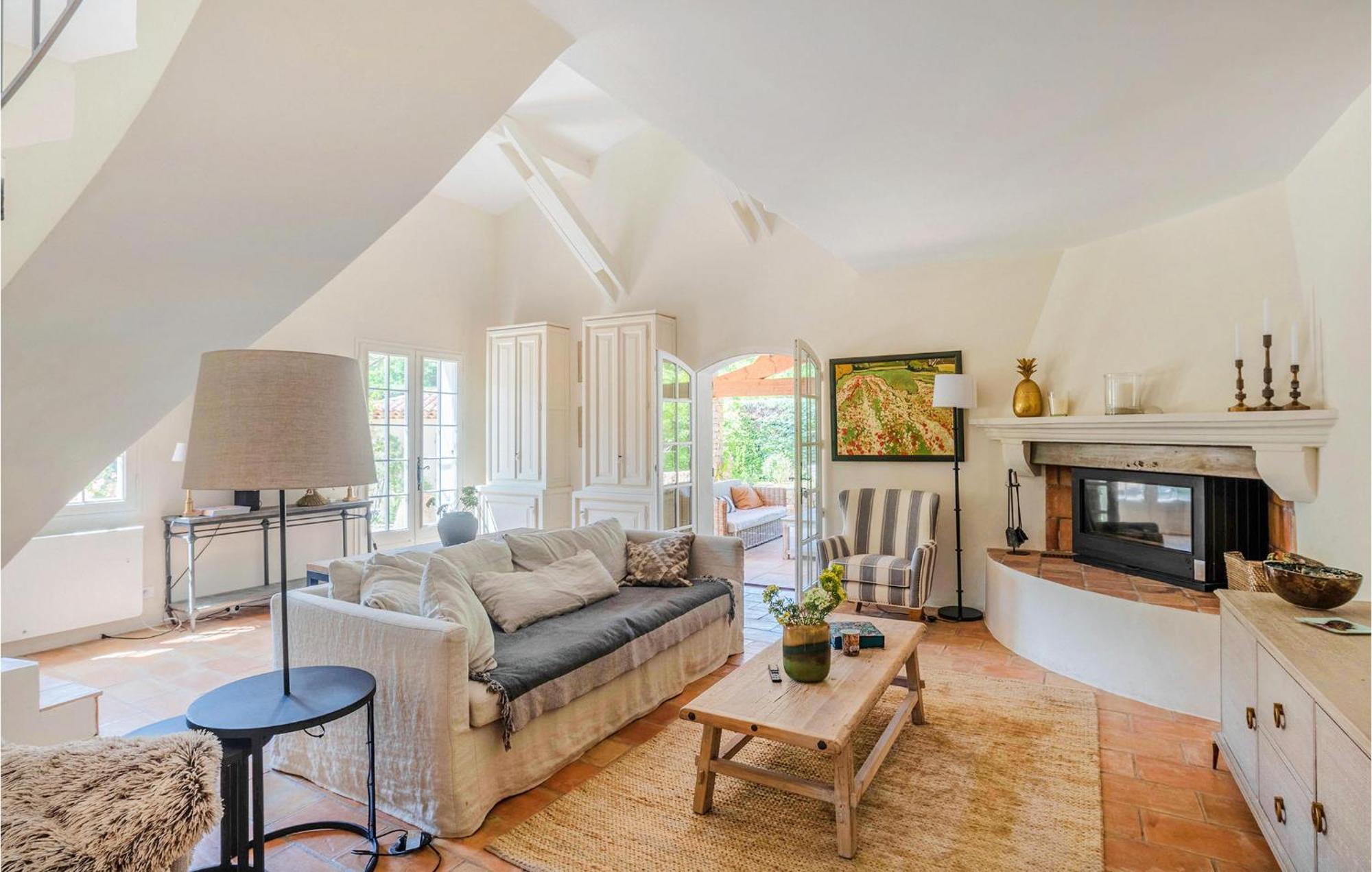 6 Bedroom Pet Friendly Home In Carces Bagian luar foto